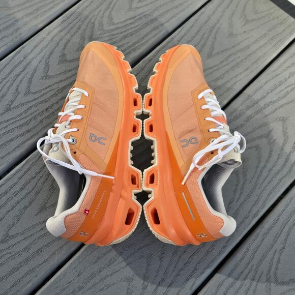 On Cloud Women's Venture Running Shoes Orange, Size 8 - Picture 3 of 6